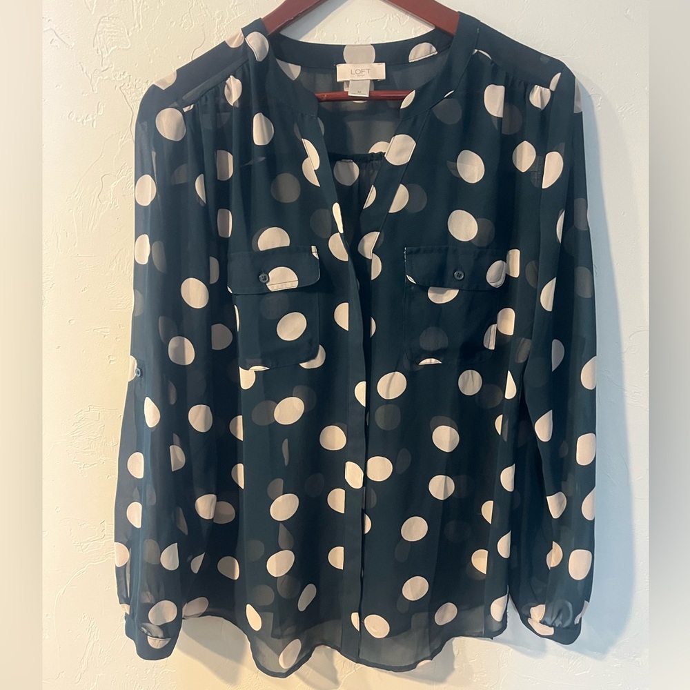 LOFT Sheer Dark Green and White‎ Polka Dot Button Up Blouse Medium